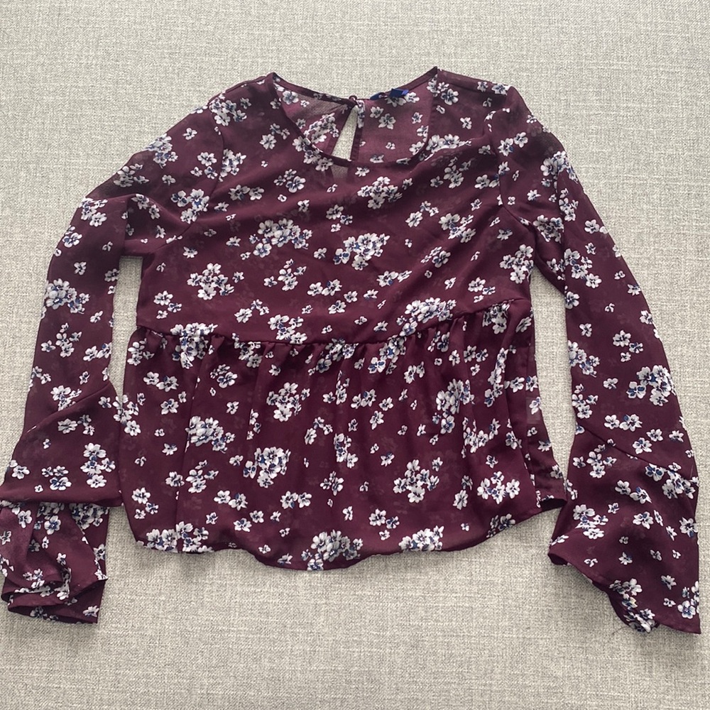 Aeropostale shirt.